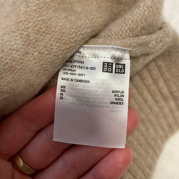 Uniqlo Mock Neck Sweater XS - Picture 4 of 4